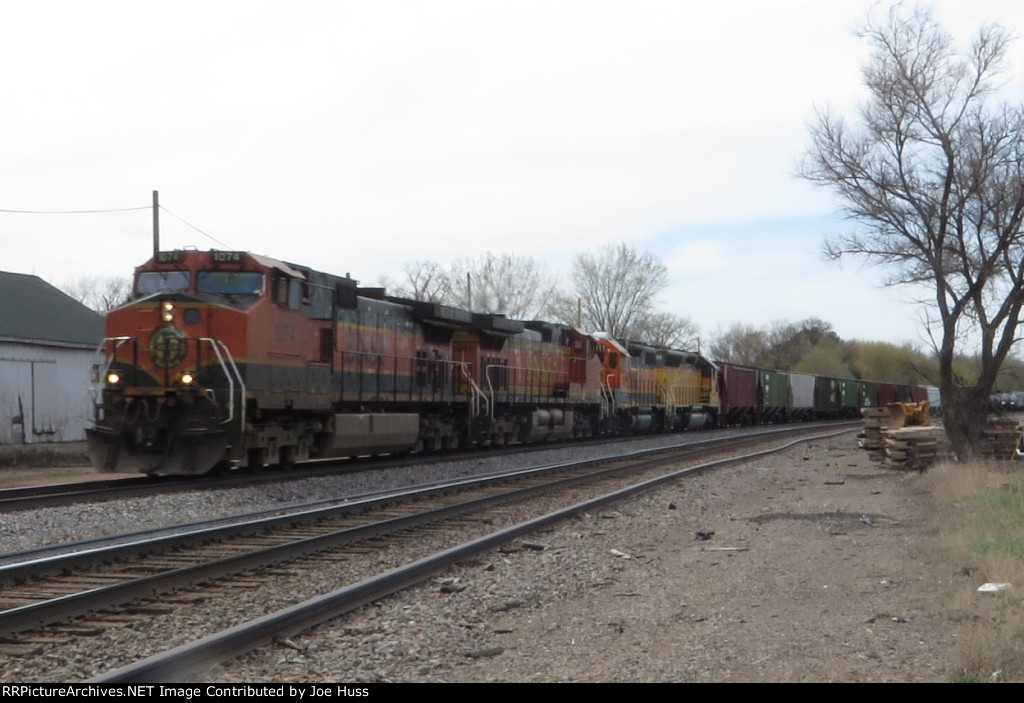 BNSF 1074 East